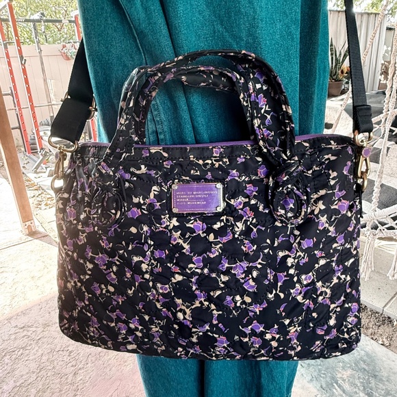 MARC JACOBS LAPTOP MESSENGER BAG CUTE AND UNIQUE - Picture 9 of 14